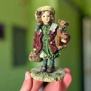 VTG Charming Boyds Dollstone Collection Girl Figurine Holding Teddy Bear Accent